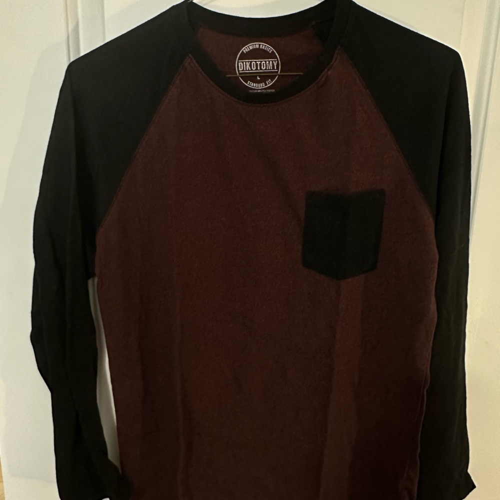 Men's Long-Sleeve Raglan Pocket Tee - Burgundy/Black